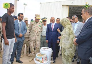 وزير الدفاع يمدد استفادة أبناء الشهداء من الامتيازات حتى سن 25