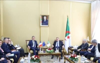 الجزائر وفرنسا تبحثان تنشيط التعاون القضائي