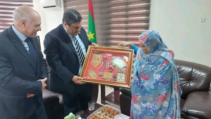 سفير فلسطين يبحث مع رئيسة جهة نواكشوط تعزيز التعاون ودعم القضية الفلسطينية