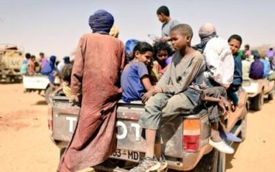 نزوح نحو 40 ألف شخص من أزواد ووسط مالي خلال ثلاثة أشهر